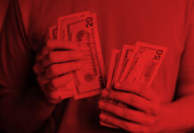 PKO BP ruszyło na pomoc klientom. Sytuacja jest poważna, zagrożone są pieniądze PKO BP alert