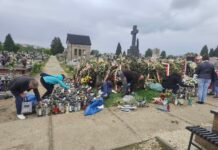 Kontrowersje wokół grobu Łukasza Litewki. Internauci oburzeni po sprzątaniu mogiły