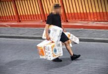 Ukradł 1800 rolek papieru toaletowego. 42-latek zatrzymany przez policję