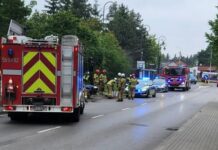 Pijany 22-latek bez uprawnień uderzył w latarnię. Miał blisko 2 promile alkoholu